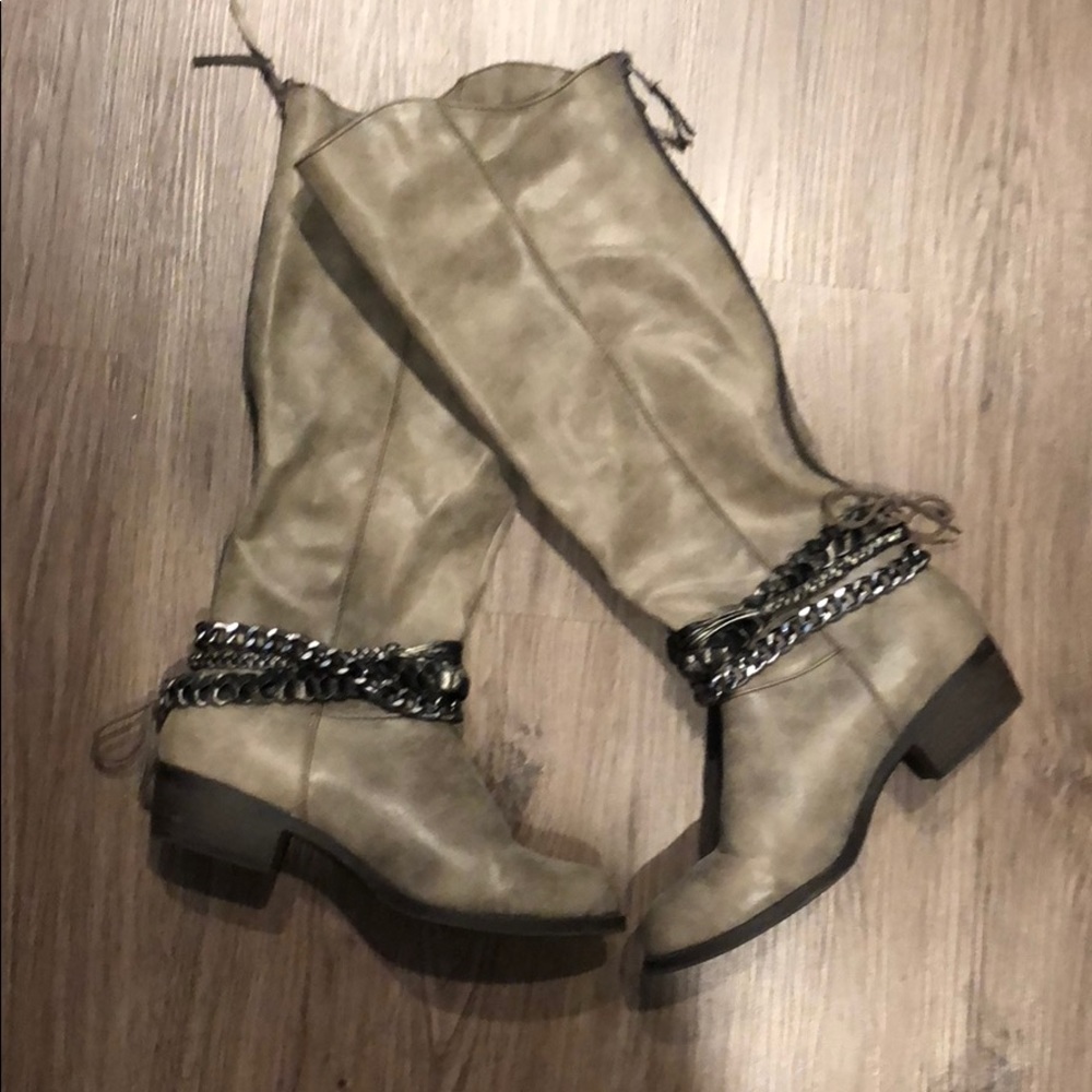 BKE boots